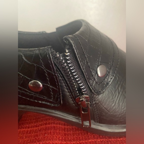 Womens Easy Street Black Comfort Mules - Picture 7 of 16